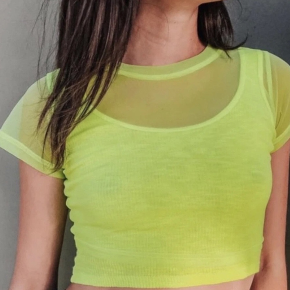EMMA & SAM MESH CROPPED SHORT SLEEVE TOP LAYERING IN NEON LEMON SZ SMALL - Picture 1 of 14